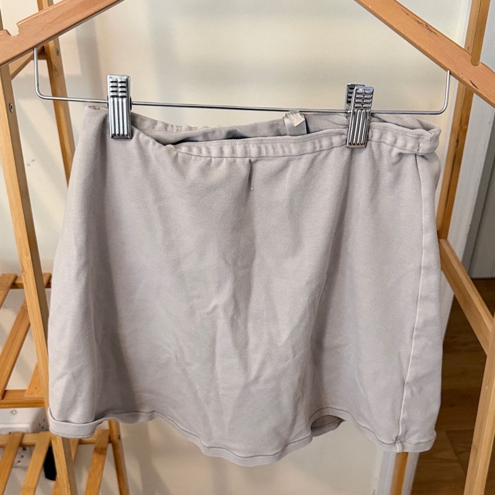 Skims skort